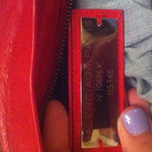 Balenciaga City Rose Thulian - Picture 3 of 4