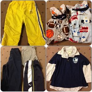4$ each 18 months boys cloths! See other pics plz