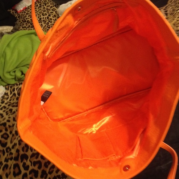 Gift!! - Picture 2 of 4