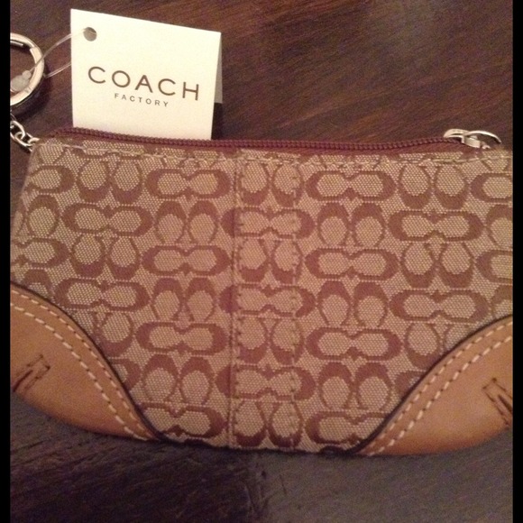 NWT Authentic Coach Coin Purse - Picture 2 of 4