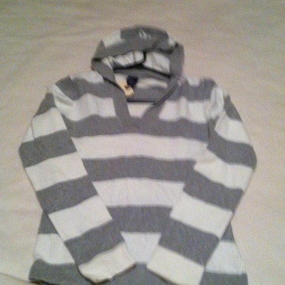 Light weight sweater hoodie