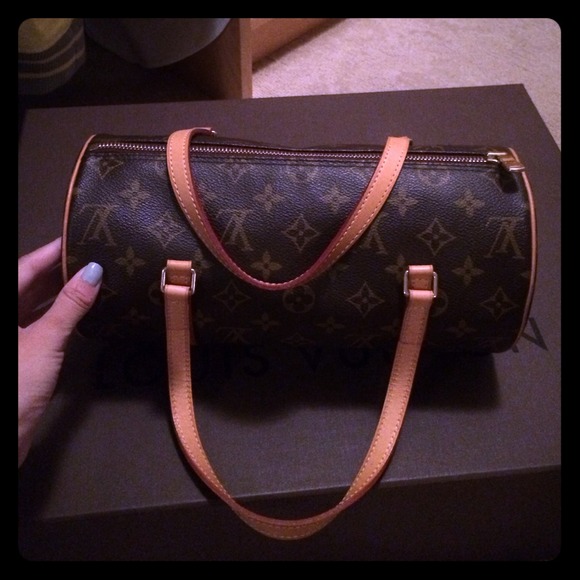 REDUCED Louis Vuitton Papillon 26