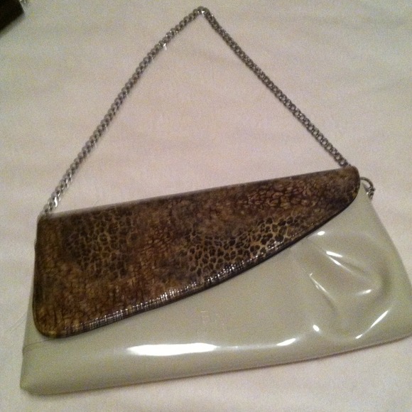 Purse - Picture 1 of 1