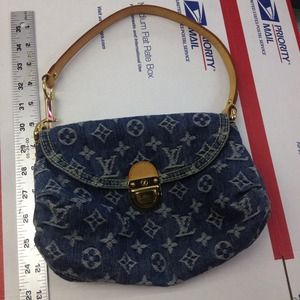 💯Authentic Louis Vuitton Denim Pleaty