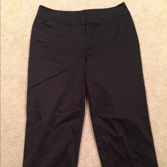 Black Capris
