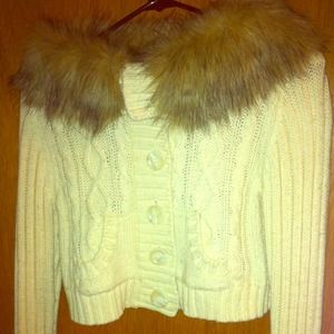 Guess Ivory Sweater with Beautiful Faux Fur