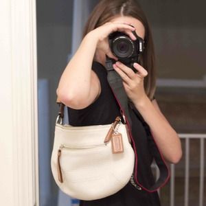 ⏫ SOLD. Coach white leather purse