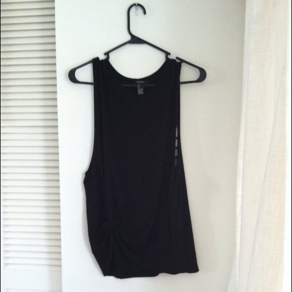 SOLD 💋 BRANDY MELVILLE INSPIRED black tank ❤️
