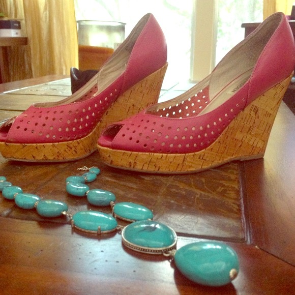 Steve Madden wedges