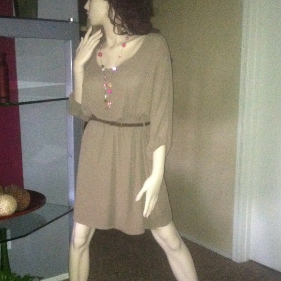 ❌🚫SOLD in a Bundle 🚫❌👗💖Chiffon Brown Dress💖👗 - Picture 2 of 4