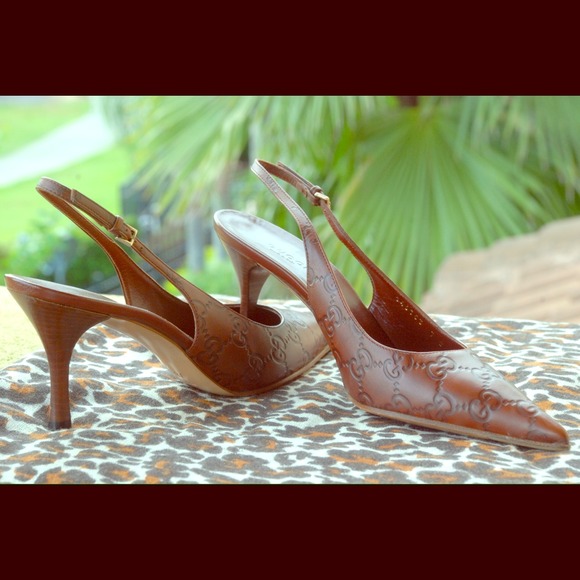 A MOST for Gucci shoes collectionist!!! REDUCED