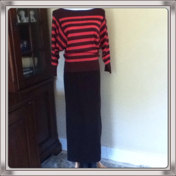 ✨Sale✨NWOT✨Ann Taylor Striped Wool Blend Sweater - Picture 3 of 4