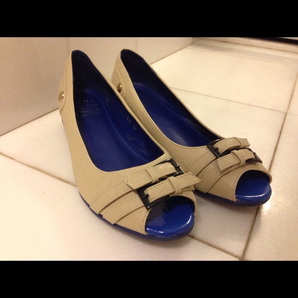 Cream White Flats