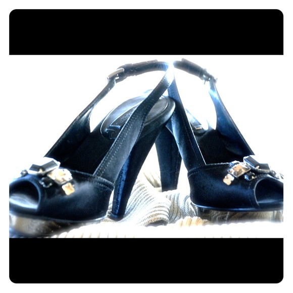 Black open toe platform night shoe.