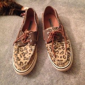 ❤️ BRAND NEW CHEETAH SPERRY'S ❤️