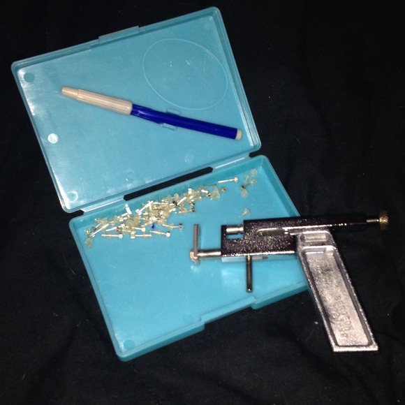 Piercing kit