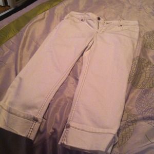 *Reduced!* Chico's white Capri jeans