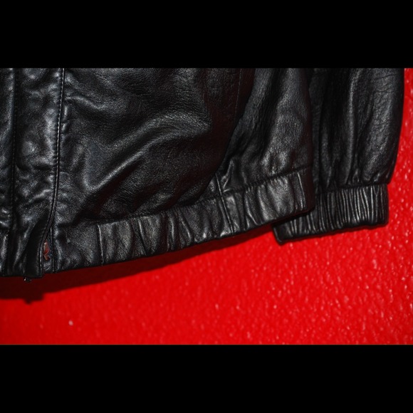Vince Jackets & Coats - Vince leather bomber Vince Jackets & Coats - Vince leather bomber