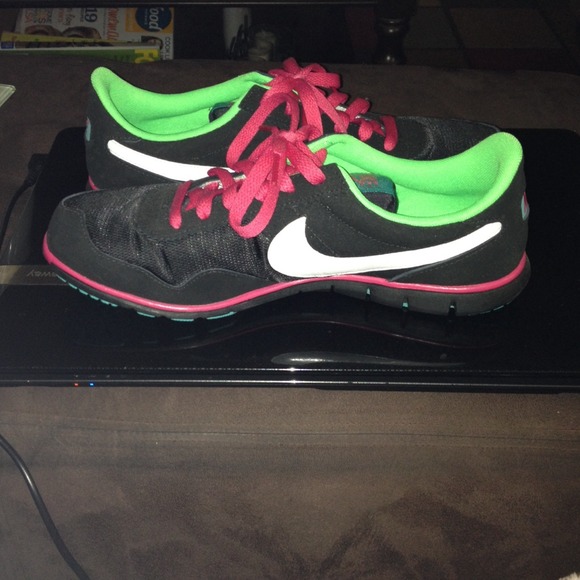 Nike running shoes never even worn