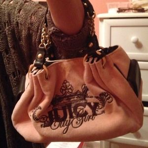 Light pink juicy purse perfect condition!!