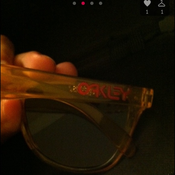 🆕🎈Redused🎈Limited edition Oakleys - Picture 2 of 3