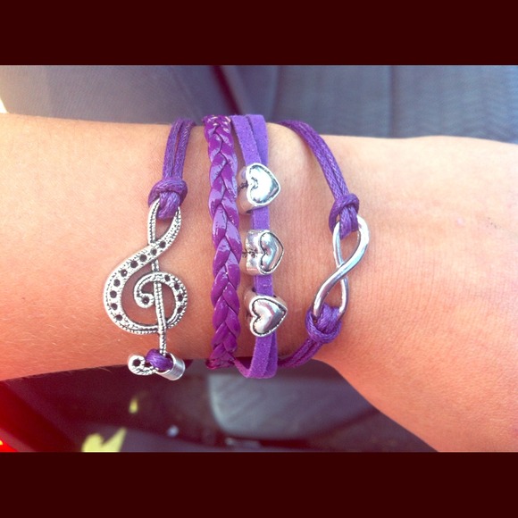 Purple bracelet set
