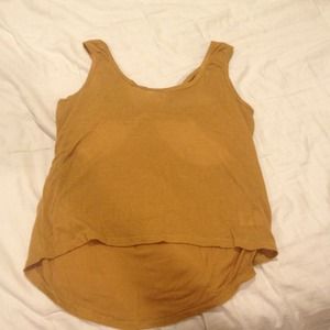 Yellow/gold crop top