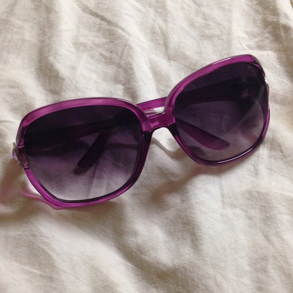 Sunglasses BUNDLE 2 for $8