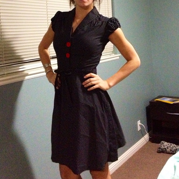 🎁🚫SOLD IN BUNDLE. 50's black polka dot dress - Picture 2 of 3