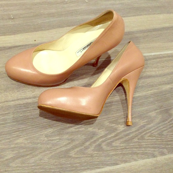 ⛔️SOLD⛔️ Brian Atwood nude pumps