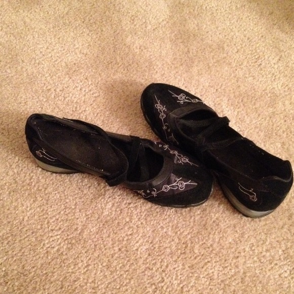 Danskin Mary Jane Flats