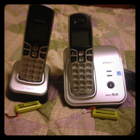 ❤️💗SOLD💗❤️ - VTech cordless phone w/ 2 handsets