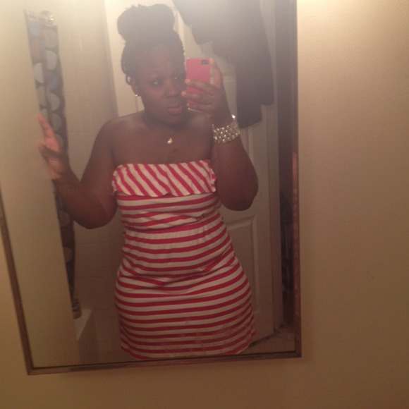 Summer dress..sold - Picture 3 of 3