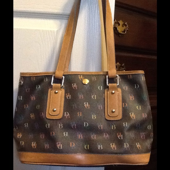 Authentic DOONEY & BOURKE purse🔻reduced, - Picture 1 of 4