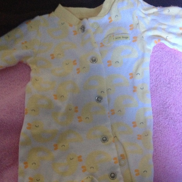 Bundle 💖🚼🆕 Cute Newborn onesie and dress
