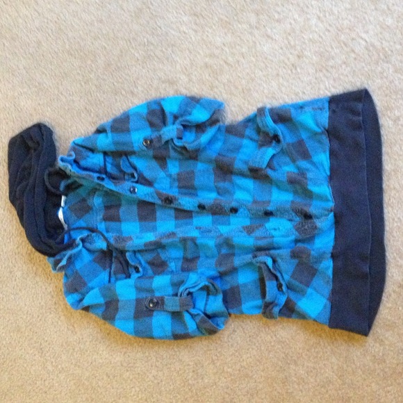 Derek  heart button up with detachable hood