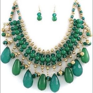 Necklace set