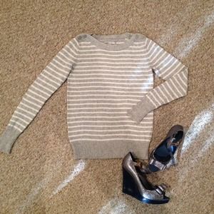 Old Navy Grey w/ white sweater