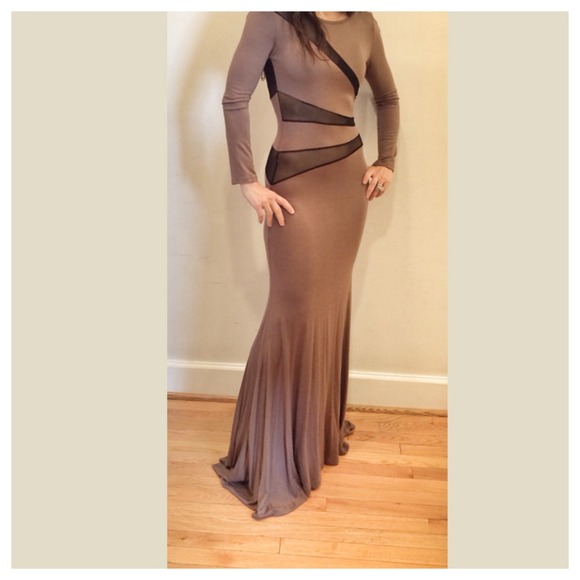 Beautiful long body com dress - Picture 3 of 4