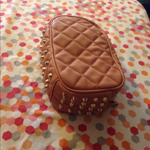 Handbag - Picture 3 of 4