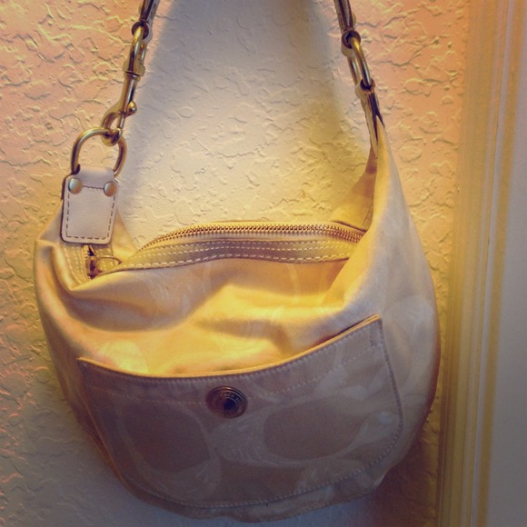 Beige coach bag-price reduced!!