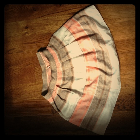 Vintage high-waisted peach and tan skirt