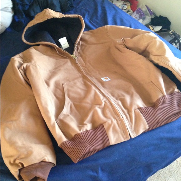 Carhartt heavy duty jacket. - Picture 3 of 4