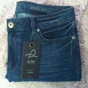 NWT DL1961 denim