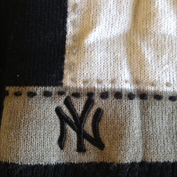 NY skully hat. - Picture 2 of 4