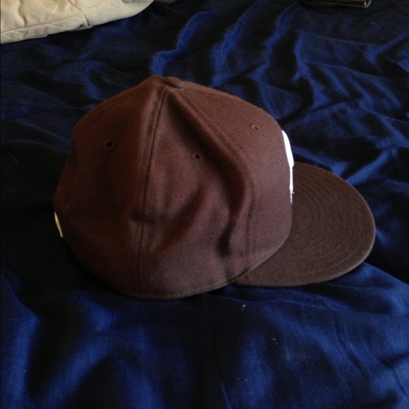 Brown Phillies fitted. - Picture 2 of 4