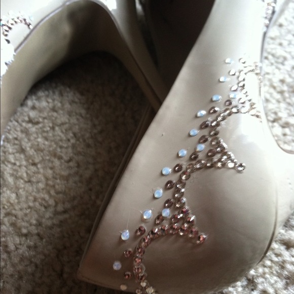 Patten leather Nude and lace - Picture 2 of 4