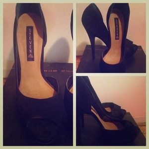 Steven by Steve Madden Peep Toe Pumps