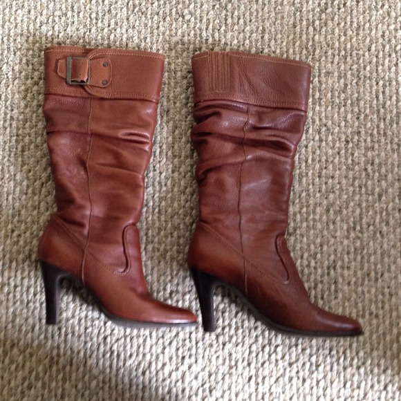 Cognac heeled boot