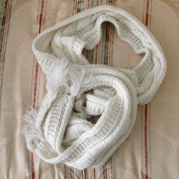Reduced! Long white knit scarf